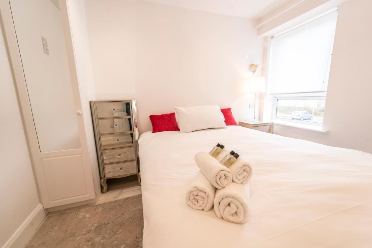 Luxurious Seaside Apartment Galway Bagian luar foto