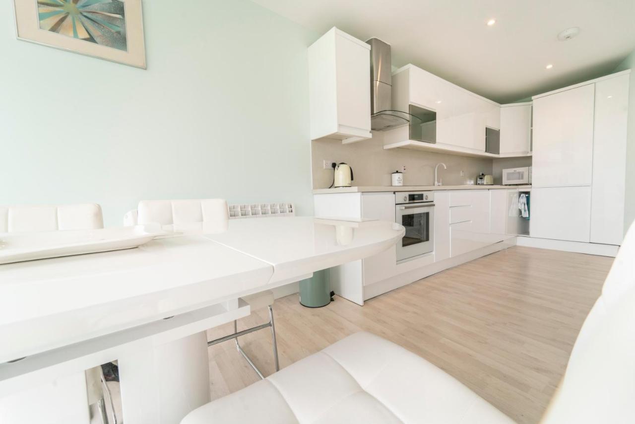 Luxurious Seaside Apartment Galway Bagian luar foto