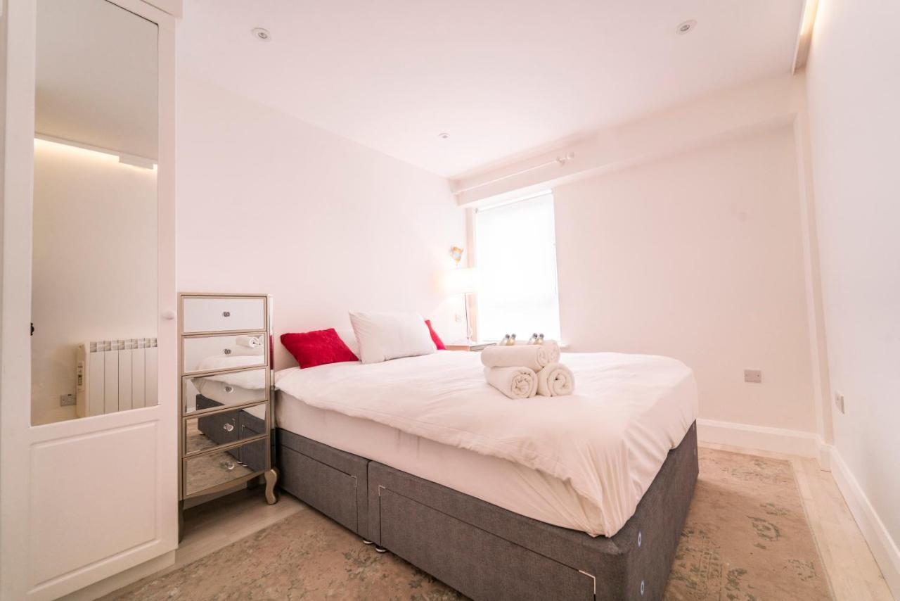 Luxurious Seaside Apartment Galway Bagian luar foto